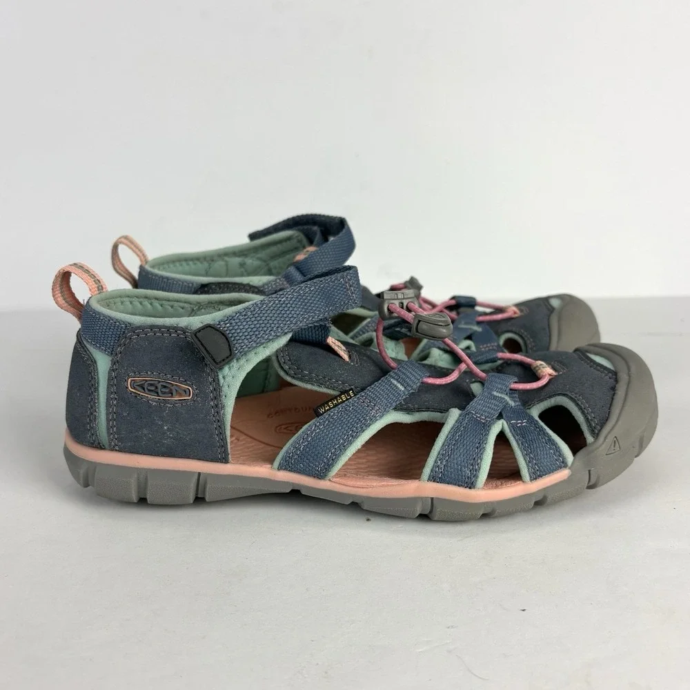 Keen CNX Blue Pink Pull-On Washable Sport Sandals Shoes women's size 6